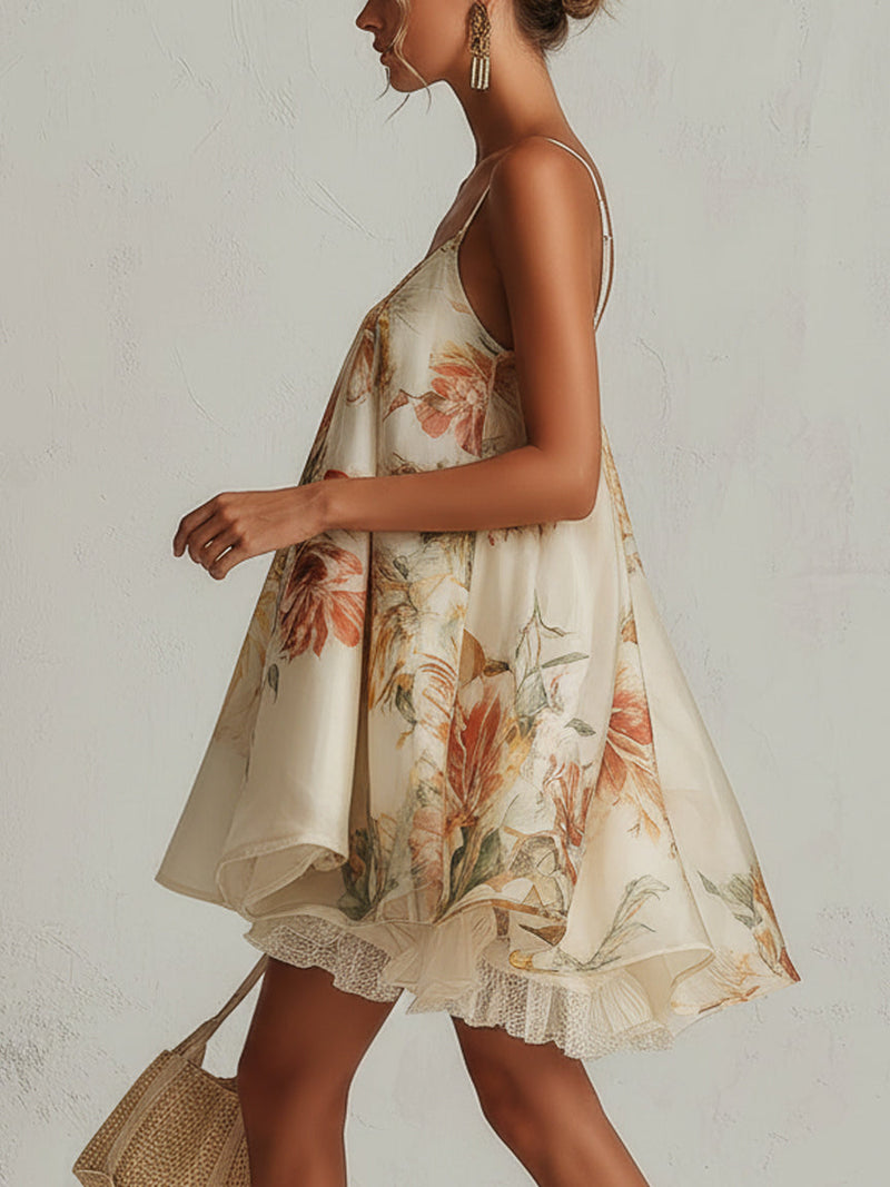 Béatrice | Mini Vestido Trapecio de Organza Floral Beige, Borde de Encaje