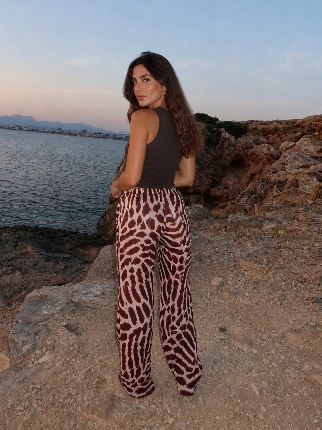 Pantalón Estampado Jirafa