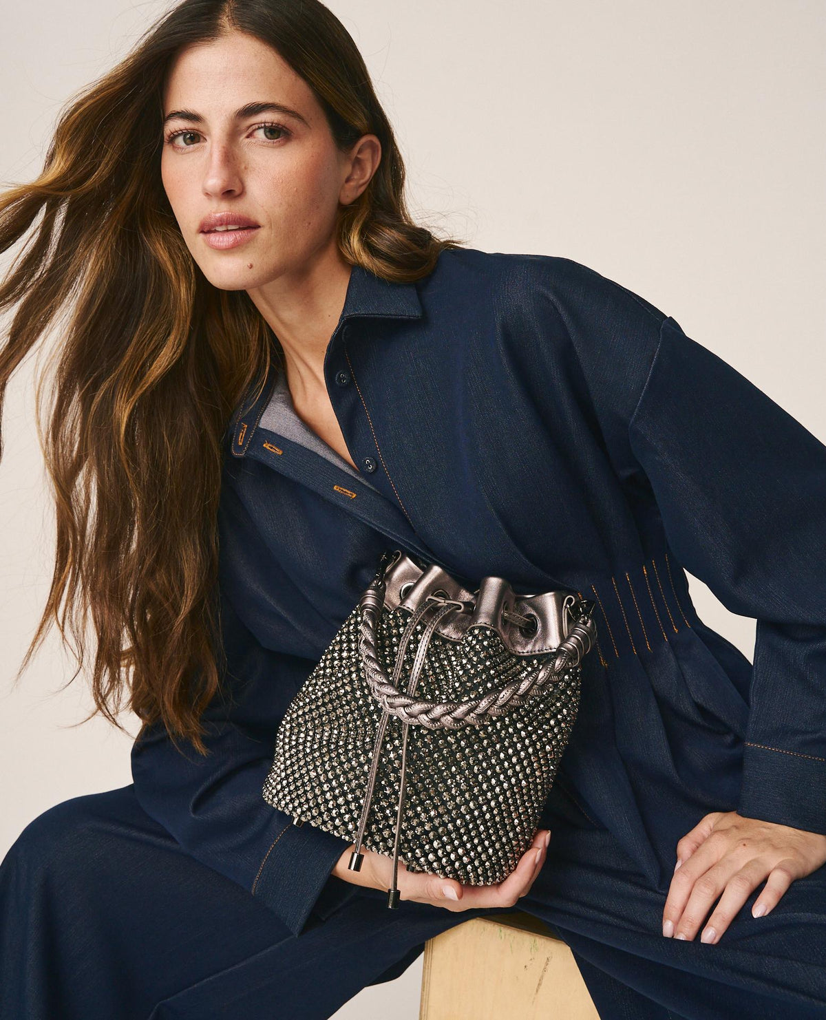 BOLSO BOMBONERA PEDRERÍA BRILLANTE