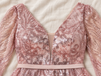 Renata | Vestido largo rosa de lentejuelas con escote en V