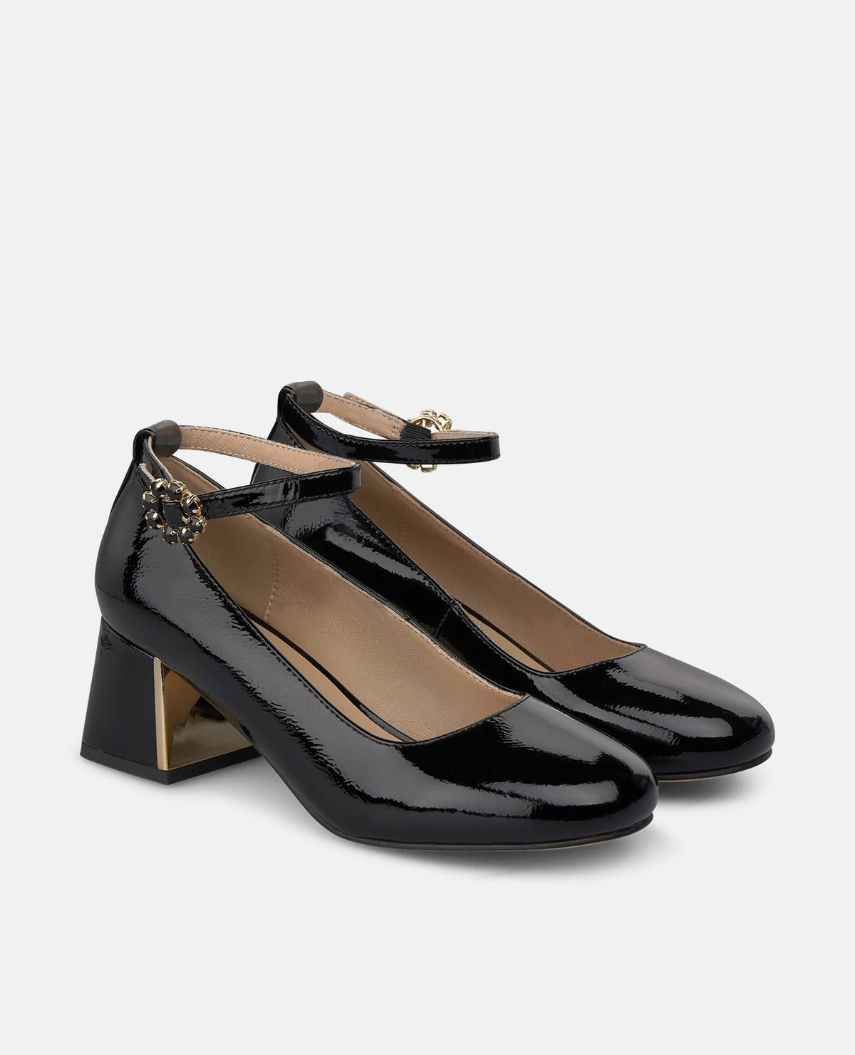 ZAPATO CHAROL CON PULSERA