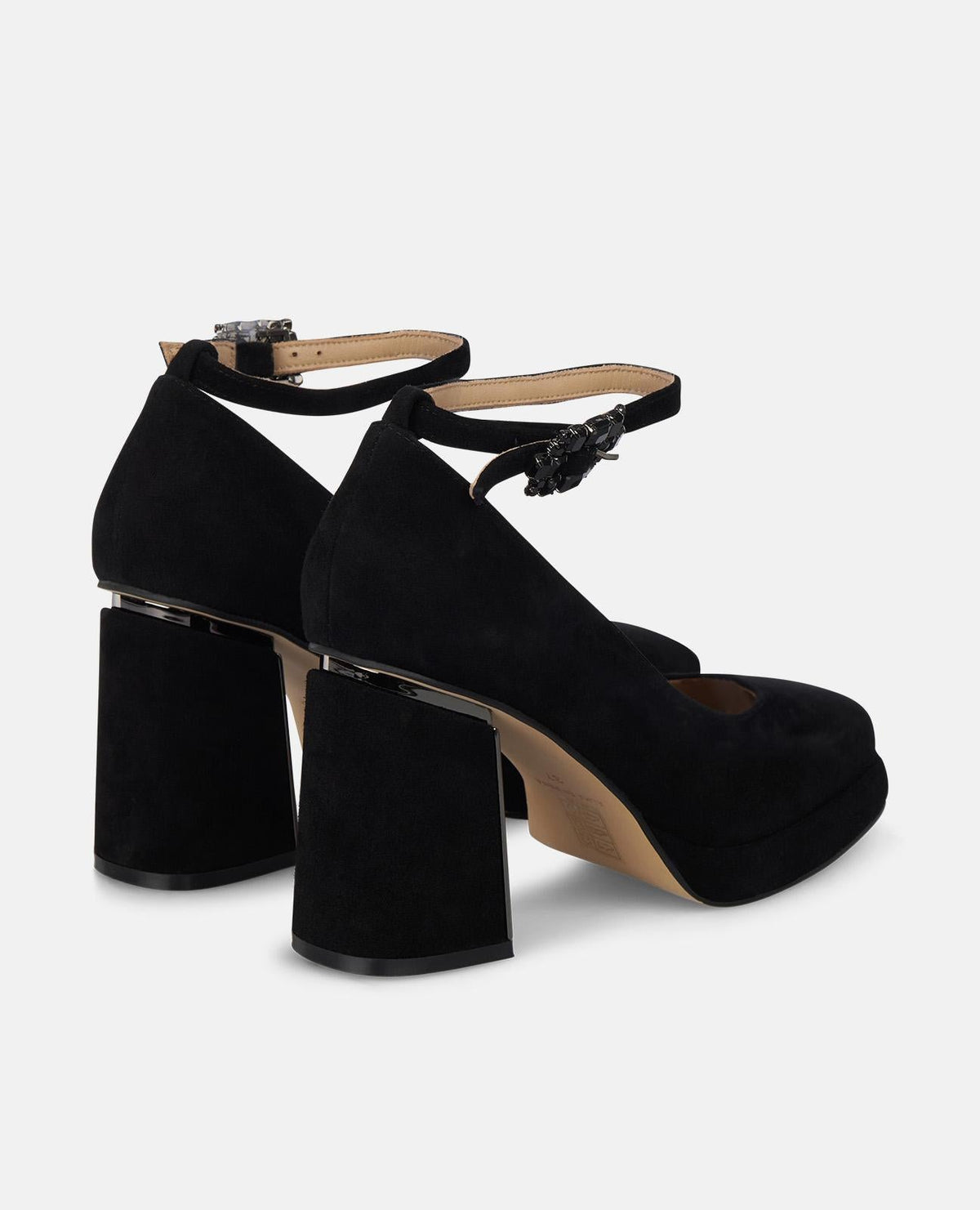ZAPATO TACÓN ANCHO HEBILLA