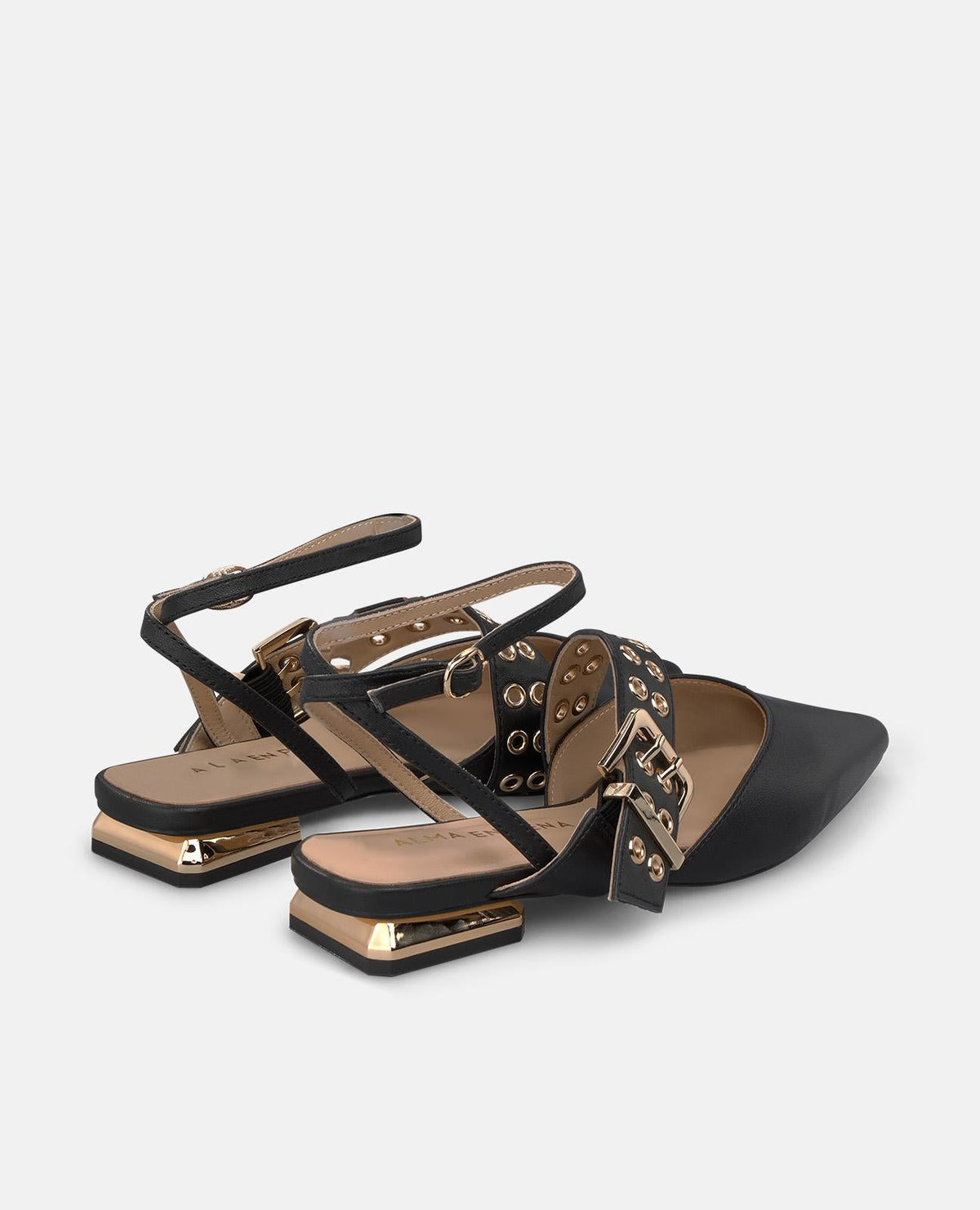 ZAPATO PLANO DE NAPA CON PULSERA