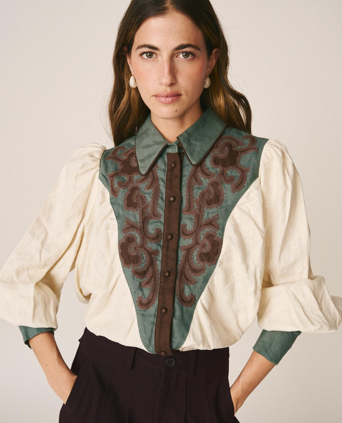 CAMISA LINO BORDADA