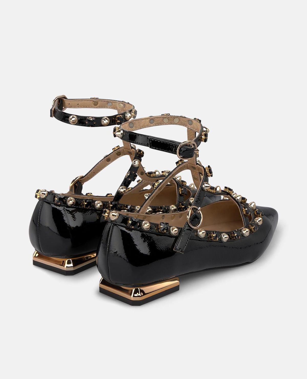 ZAPATO PLANO DE CHAROL