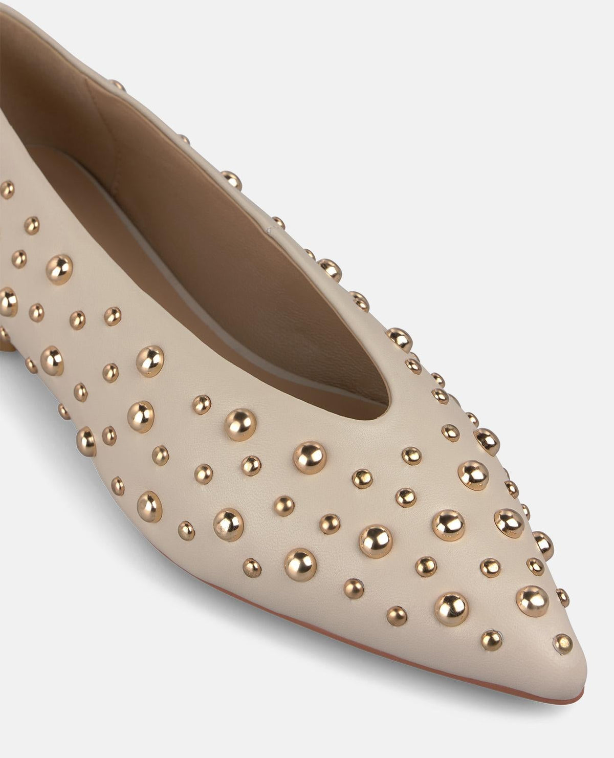 BAILARINA NAPA CON TACHAS METÁLICAS