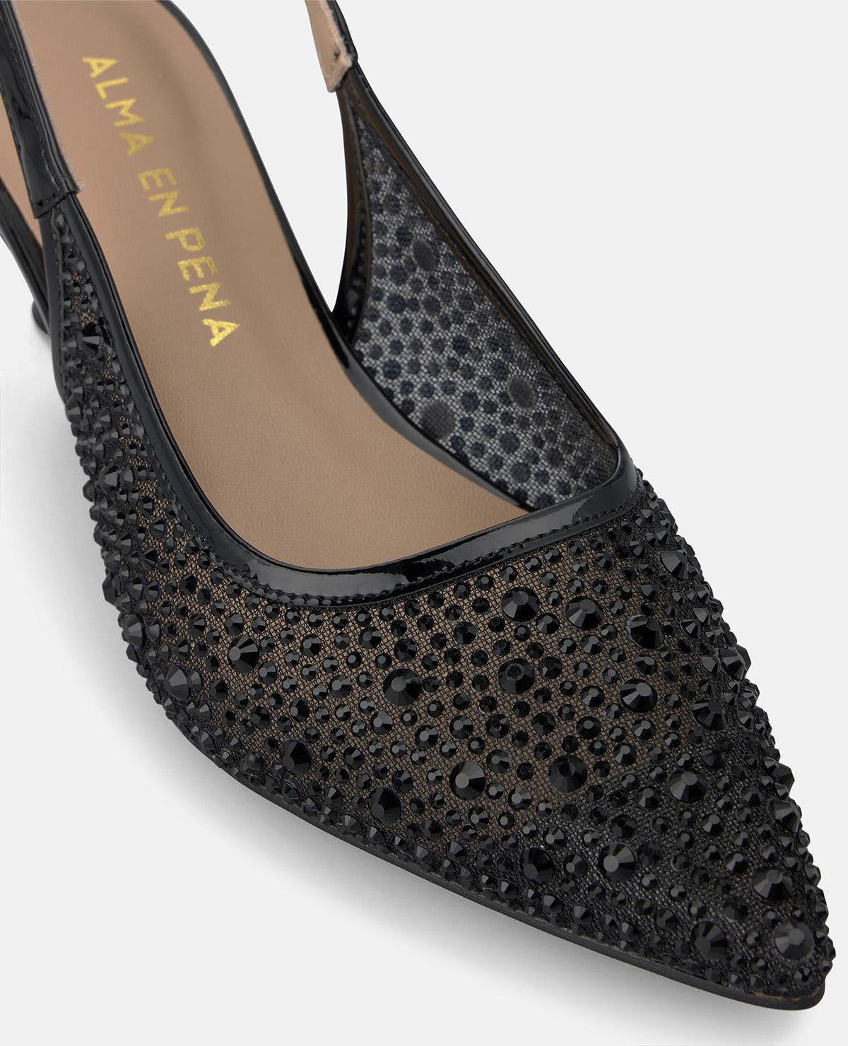 ZAPATO DESTALONADO DETALLES PEDRERÍA