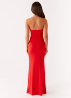 Valerisse • Vestido Maxi Escarlata Floral