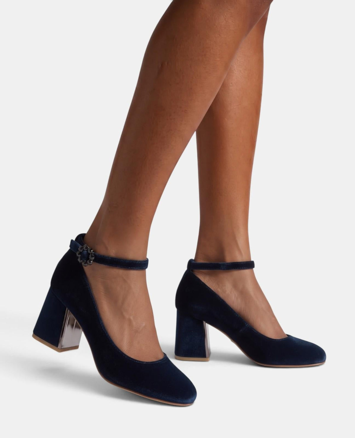 ZAPATO TERCIOPELO CON PULSERA