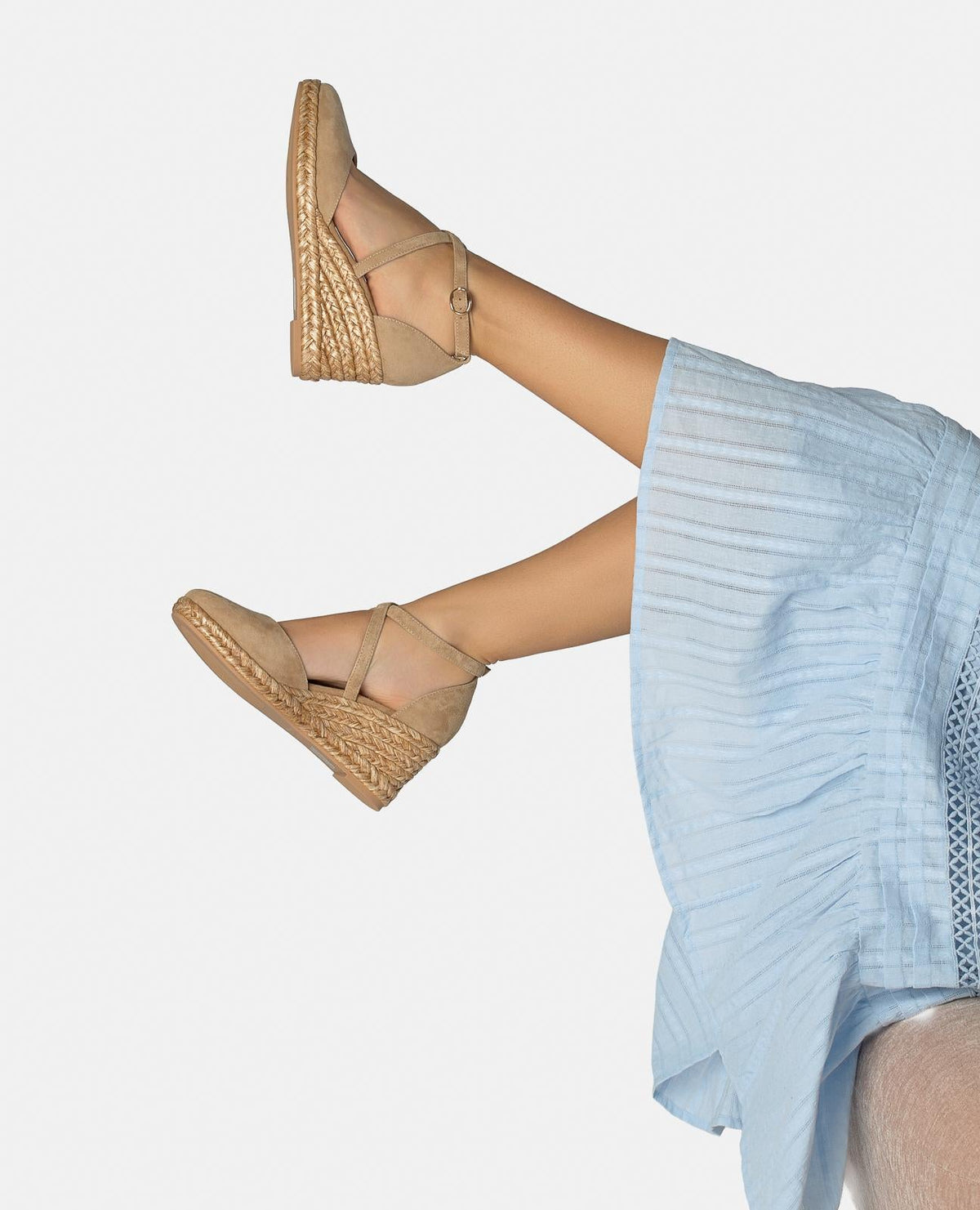 ZAPATO DE CUÑA DE ESPARTO