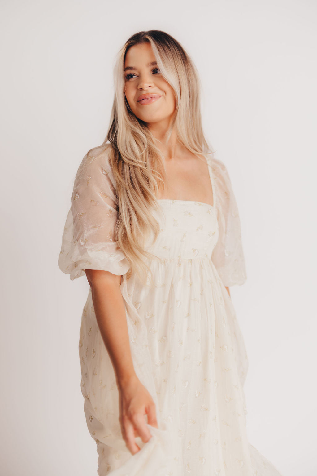 Jimena · Vestido maxi de flores con smock - Apto premamá y tallas inclusivas (S-4XL)