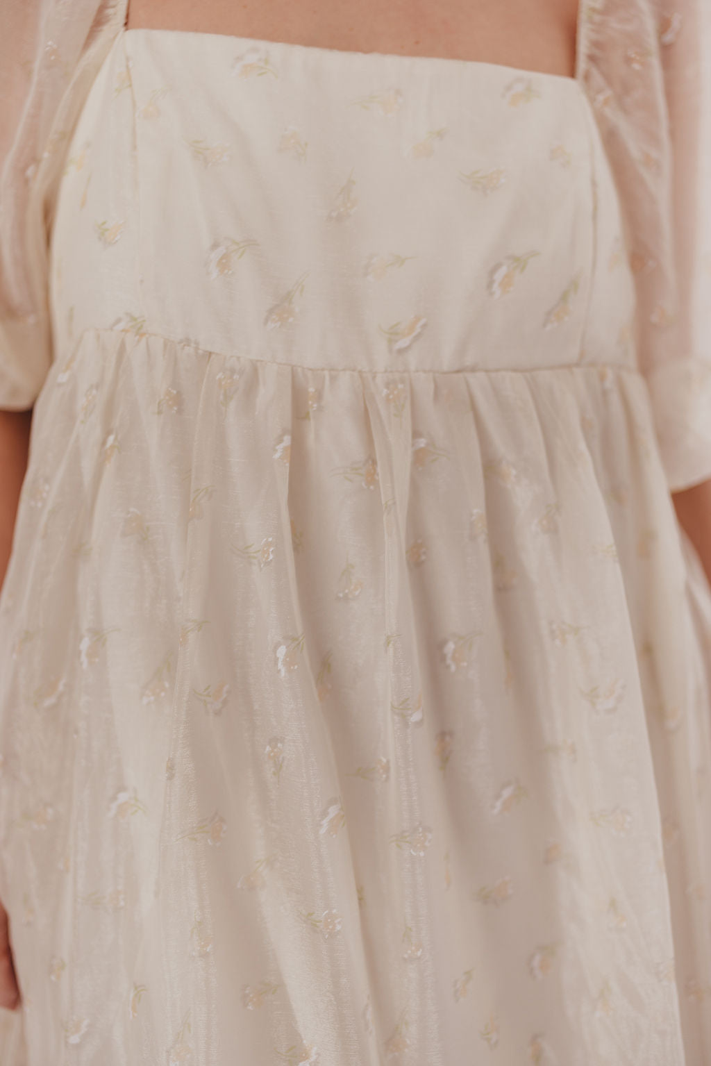 Jimena · Vestido maxi de flores con smock - Apto premamá y tallas inclusivas (S-4XL)
