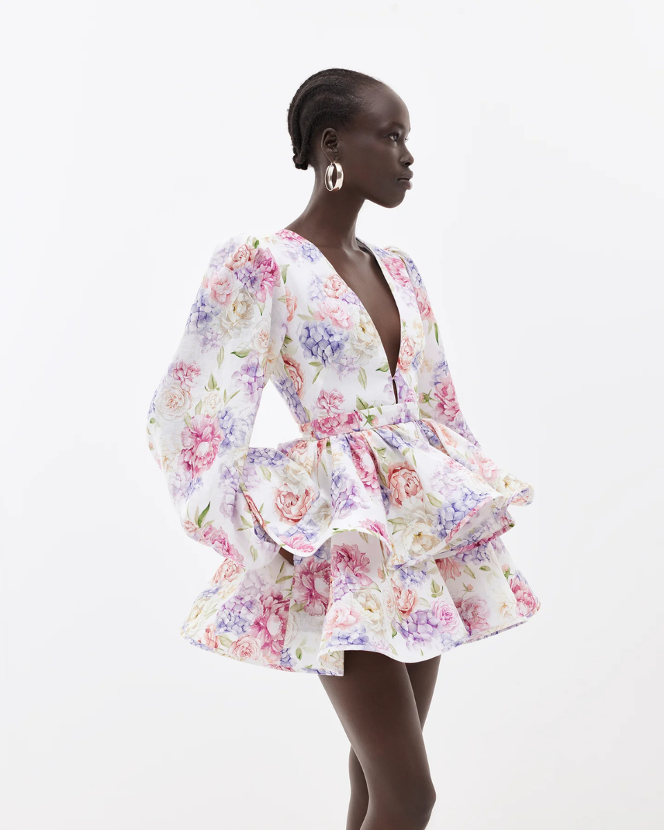 Lilly • Vestido Mini con Peplum en Capas