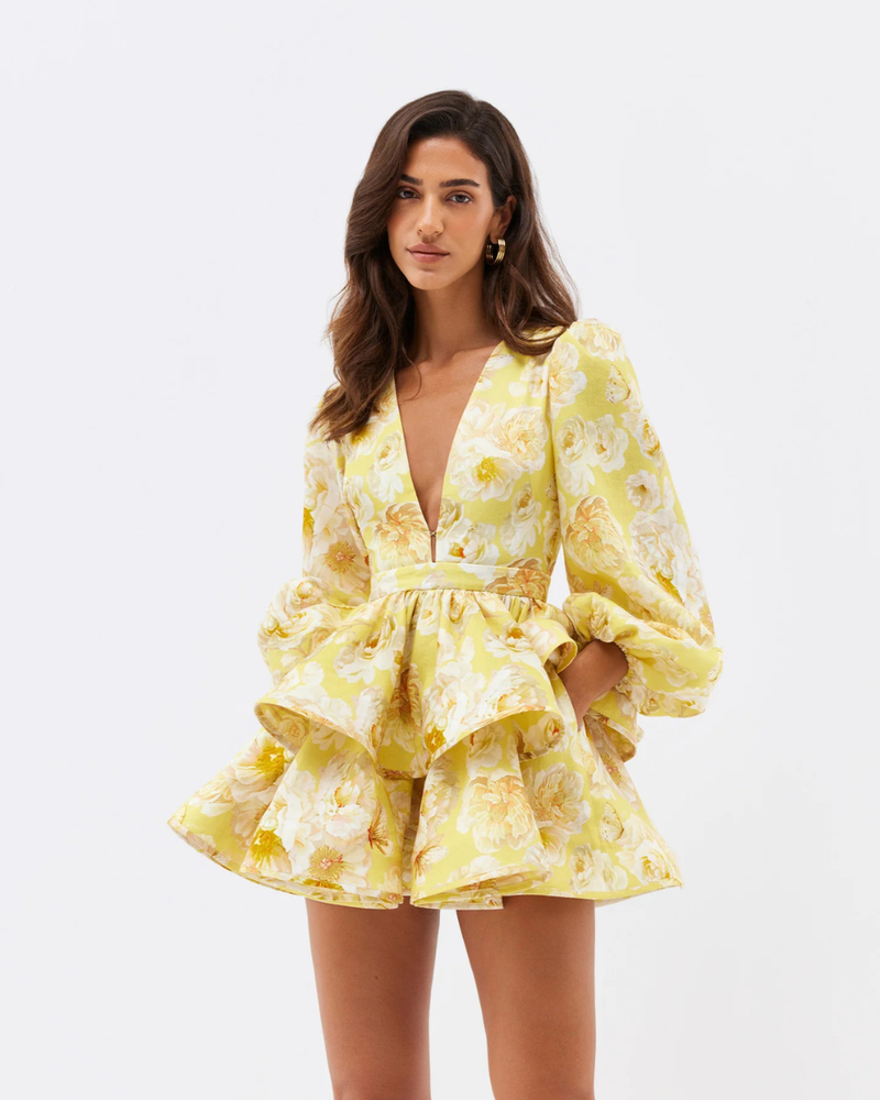 Lilly • Vestido Mini con Peplum en Capas