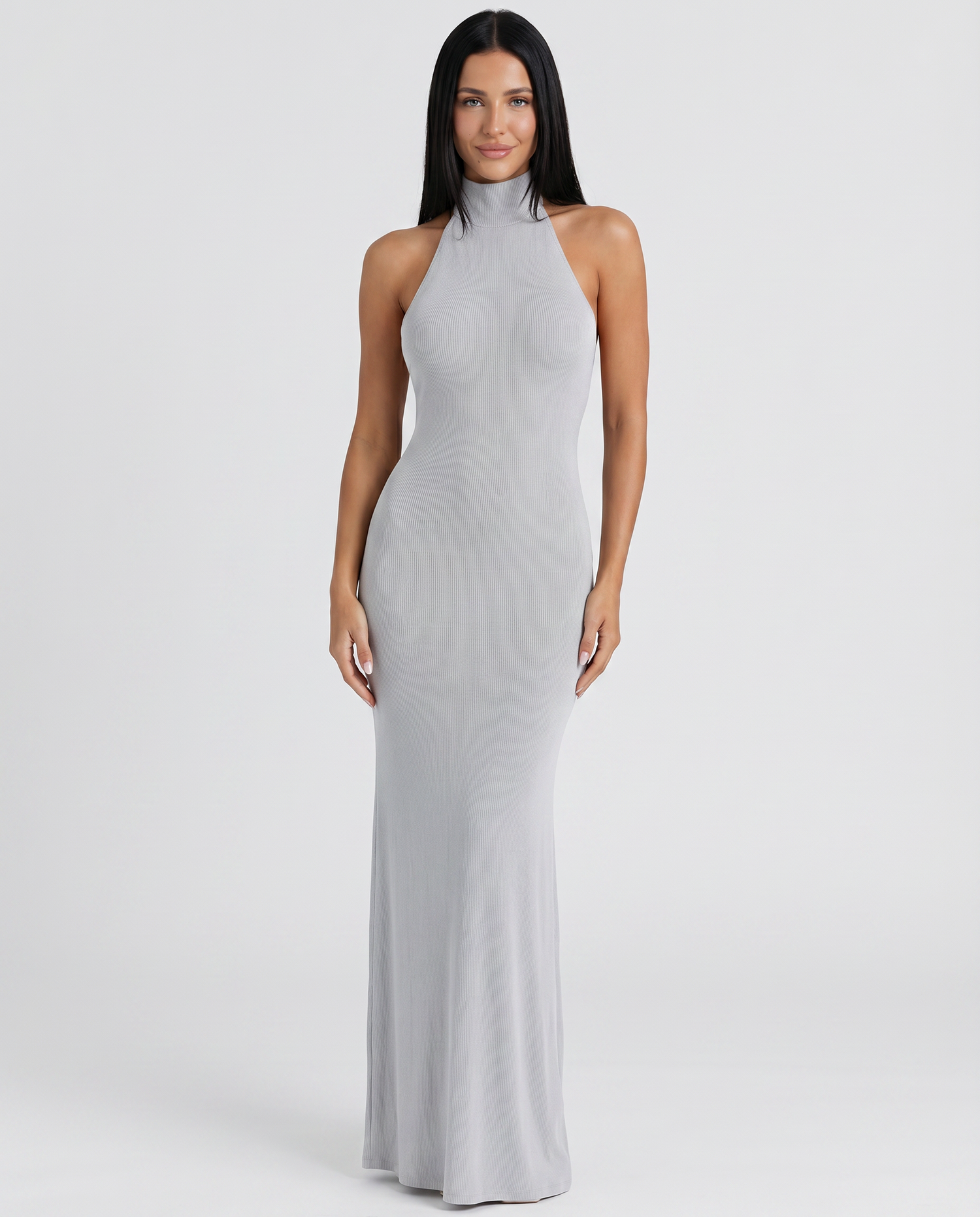 Brinley • Vestido Maxi Sin Espalda con Cuello Halter