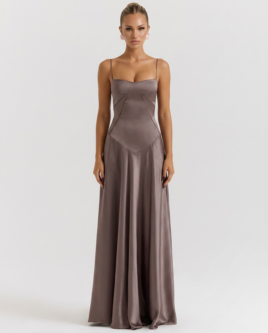 Phoebe • Vestido Maxi con Espalda Ajustable