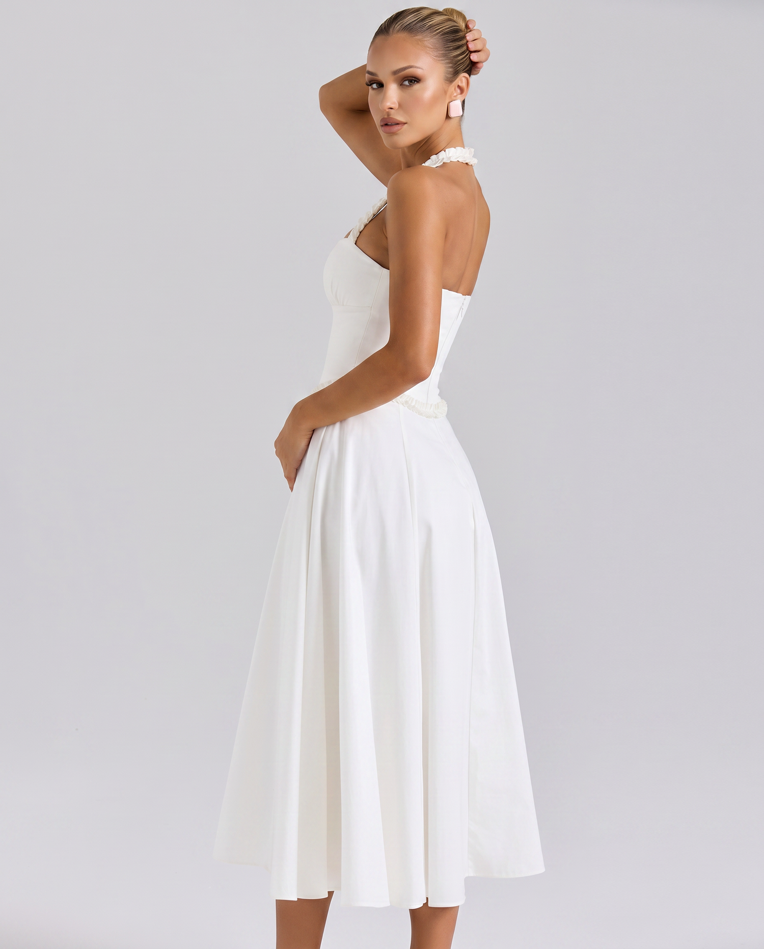 Amelia • Midi Halter con Corsé