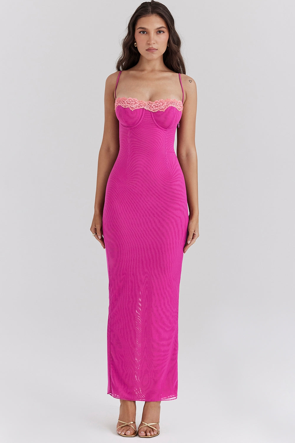 Iris • Maxi con Encaje y Espalda Abierta