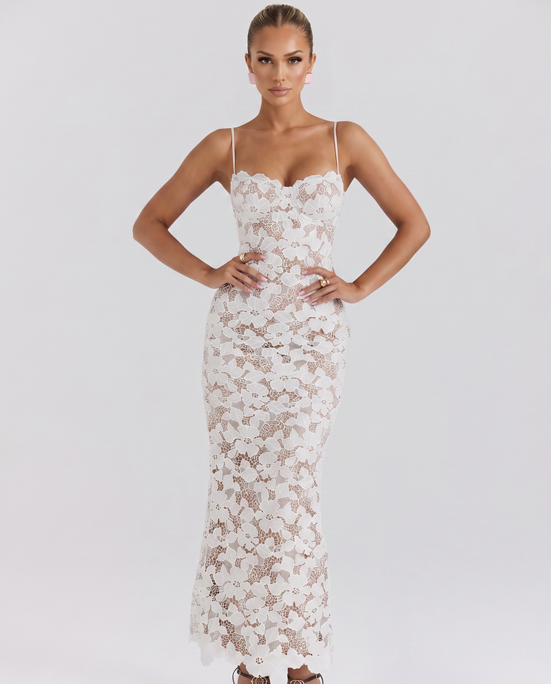 Noli • Vestido Maxi de Encaje con Aros y Espalda con Cordones