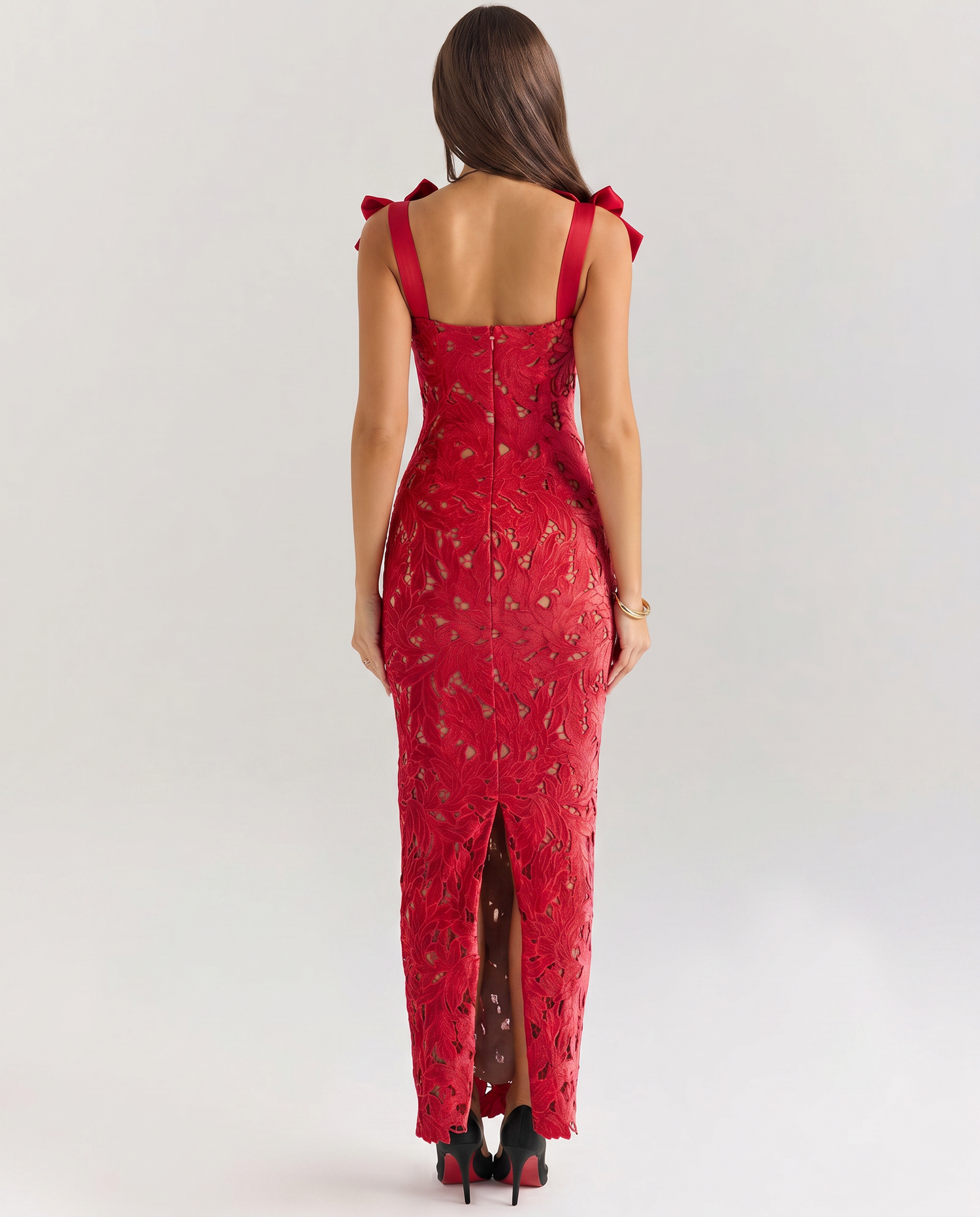 Thalina • Vestido Maxi con Encaje y Tirantes de Lazo