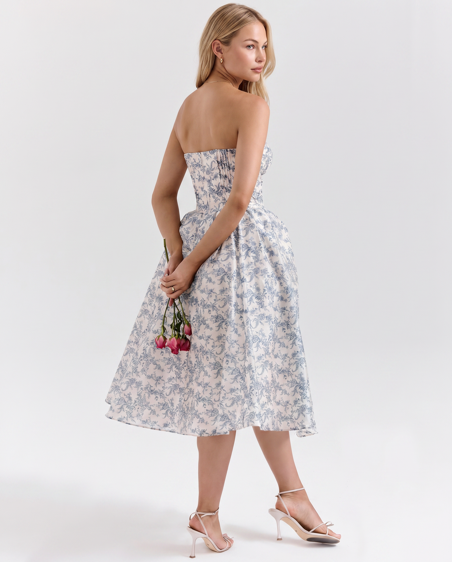 Claudia • Midi Strapless con Corsé