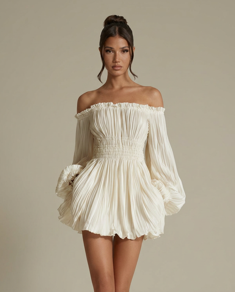 Clara • Vestido Mini Off-Shoulder con Pliegues