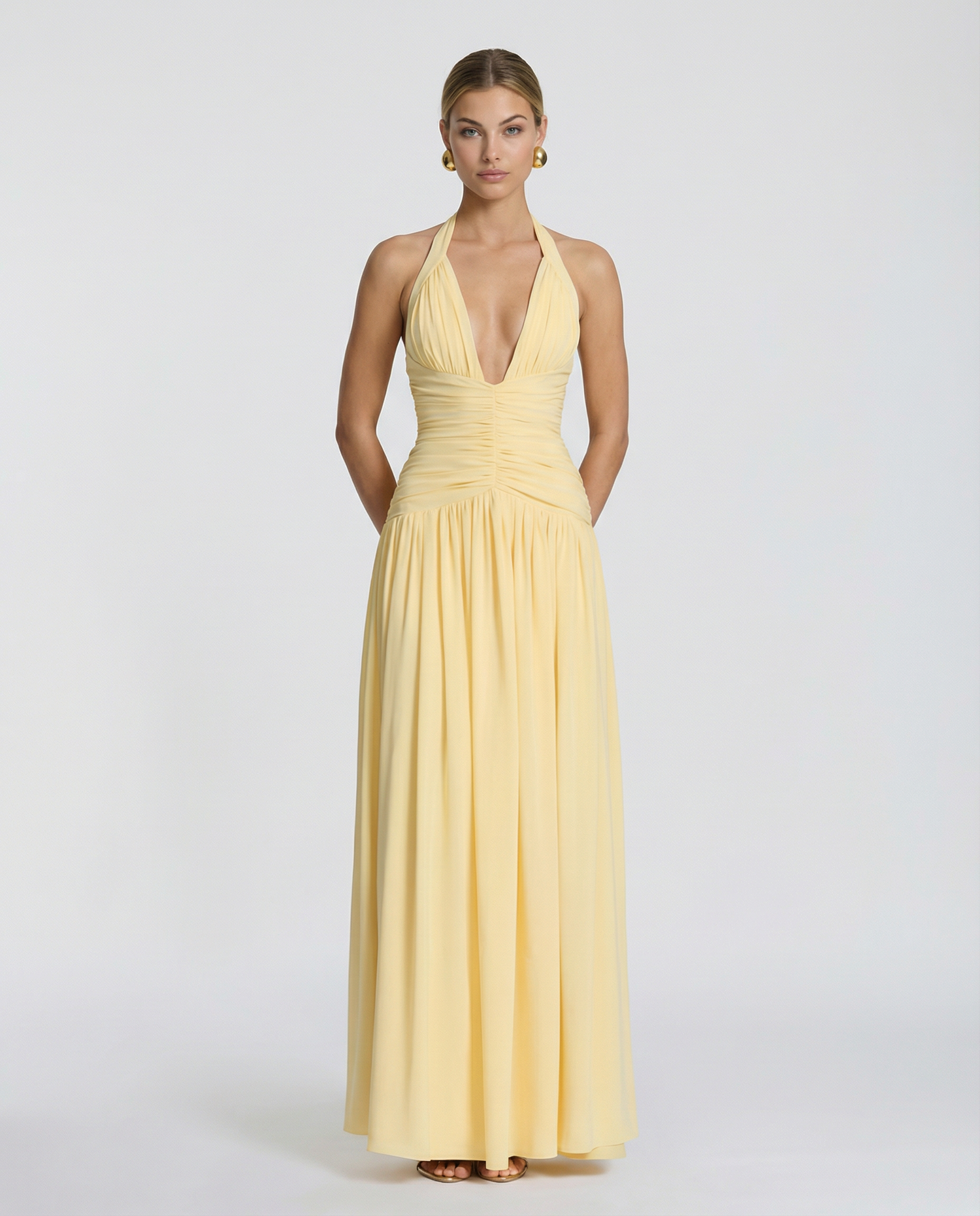 Margaret • Vestido Maxi con Cuello Halter y Corsé Fruncido
