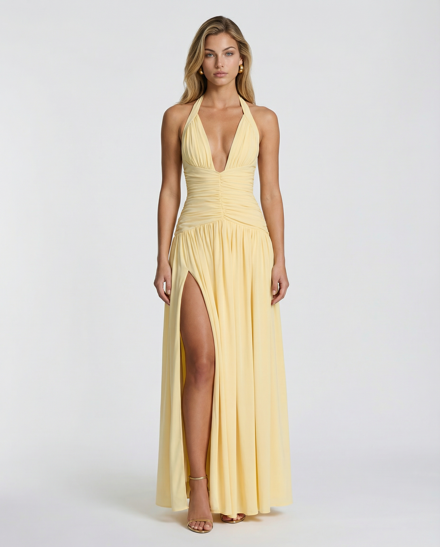 Margaret • Vestido Maxi con Cuello Halter y Corsé Fruncido