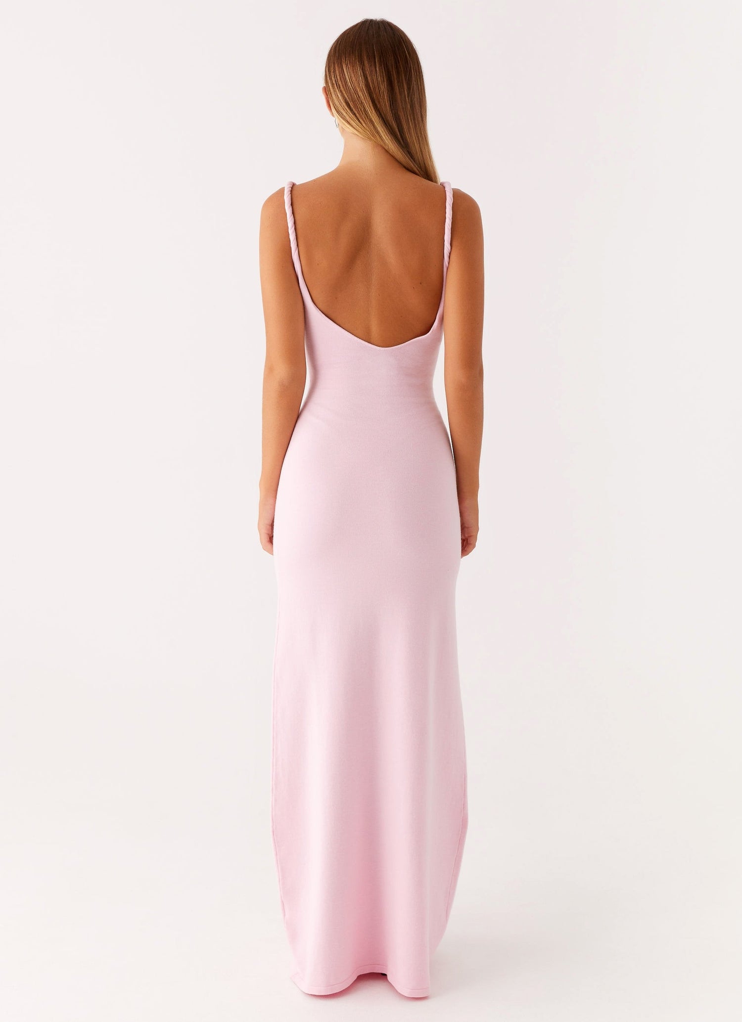 Shawna • Vestido Maxi con Tirantes Torcidos