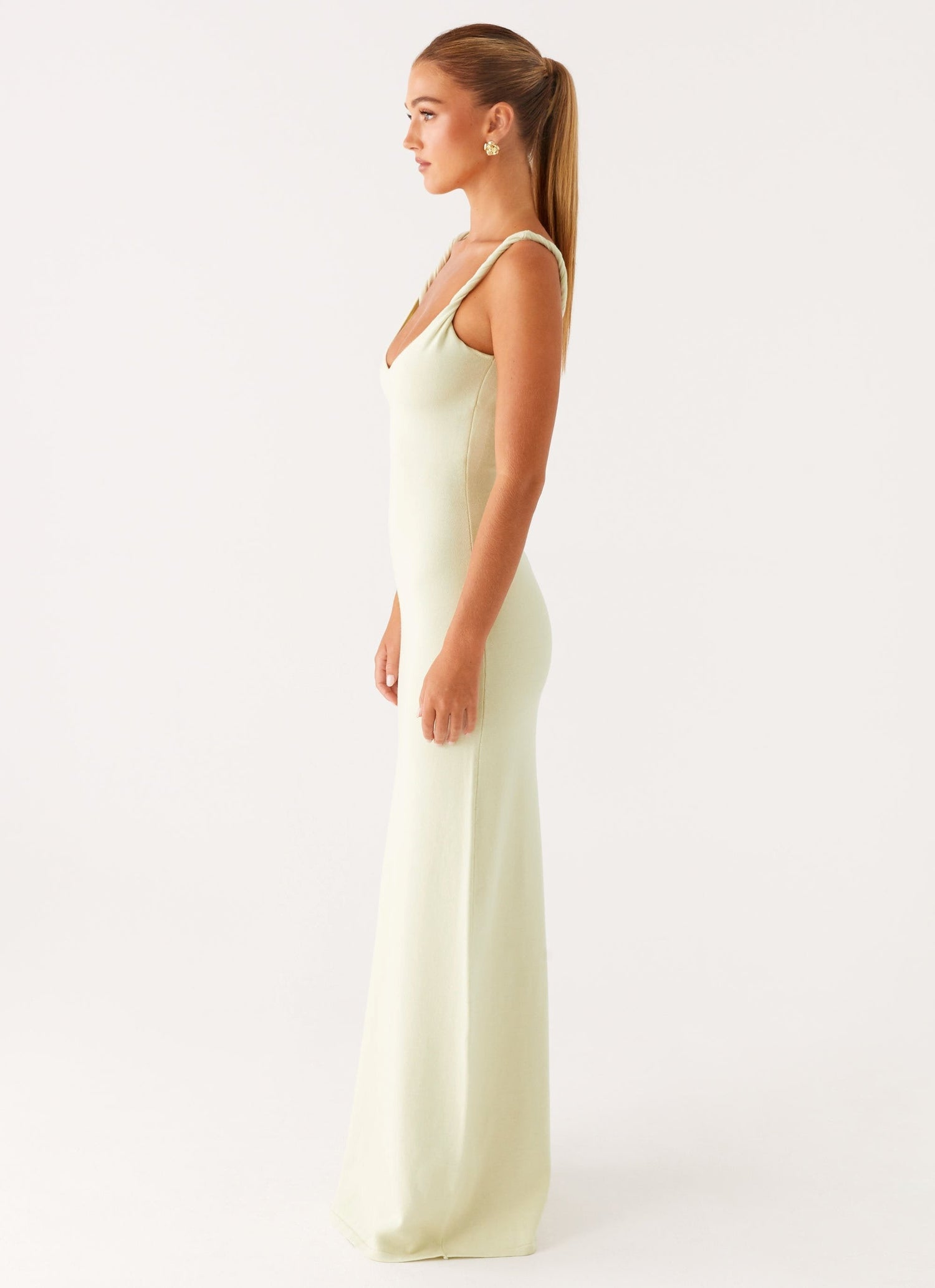 Shawna • Vestido Maxi con Tirantes Torcidos