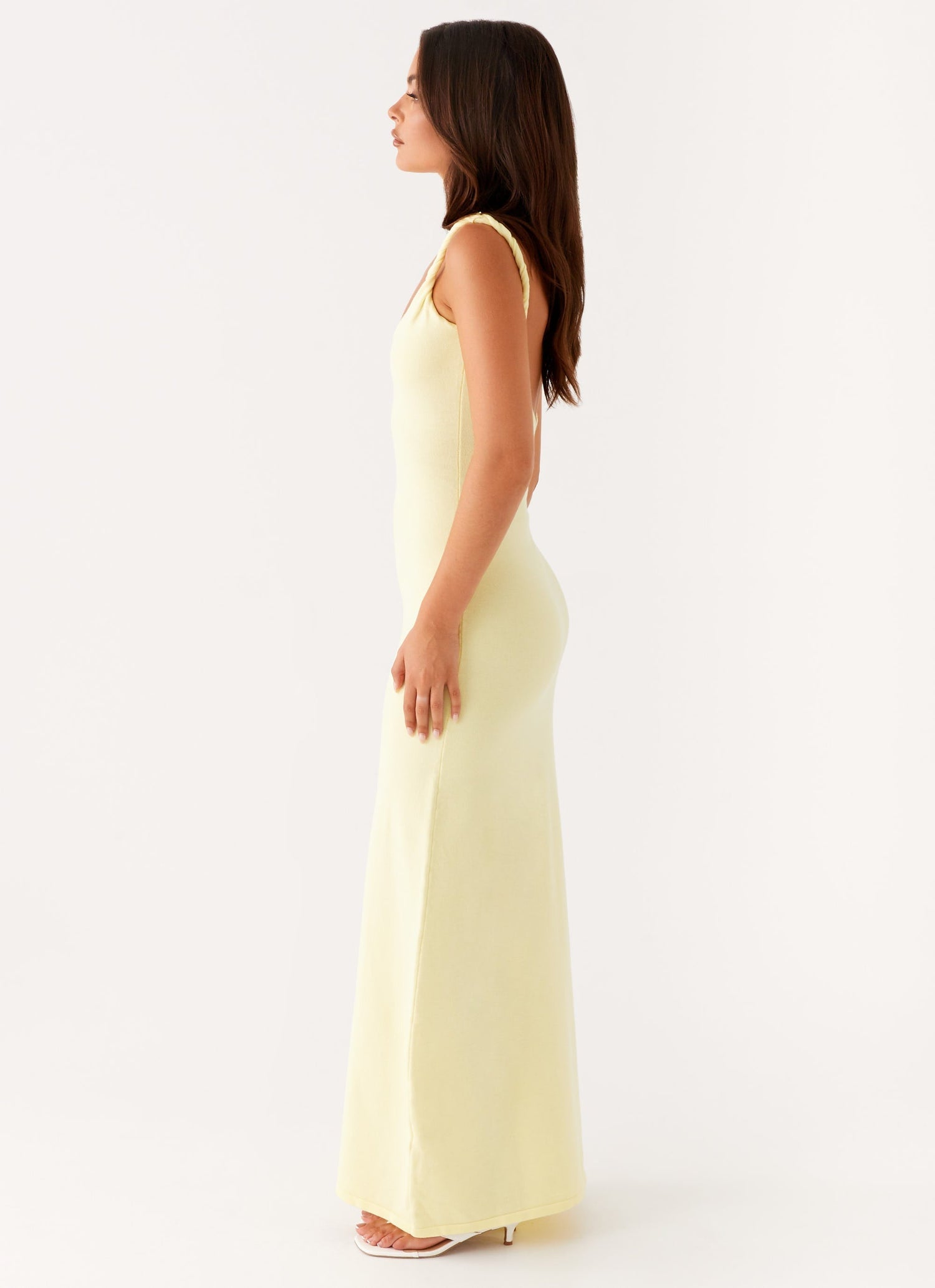 Shawna • Vestido Maxi con Tirantes Torcidos