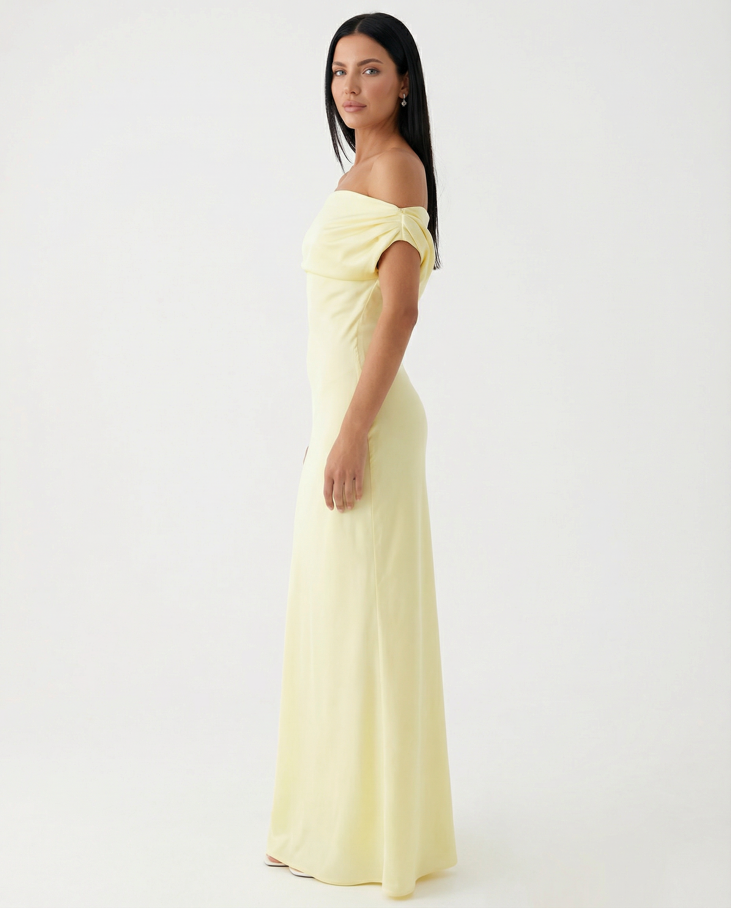 Myrna • Vestido Maxi de Satén de Un Hombro