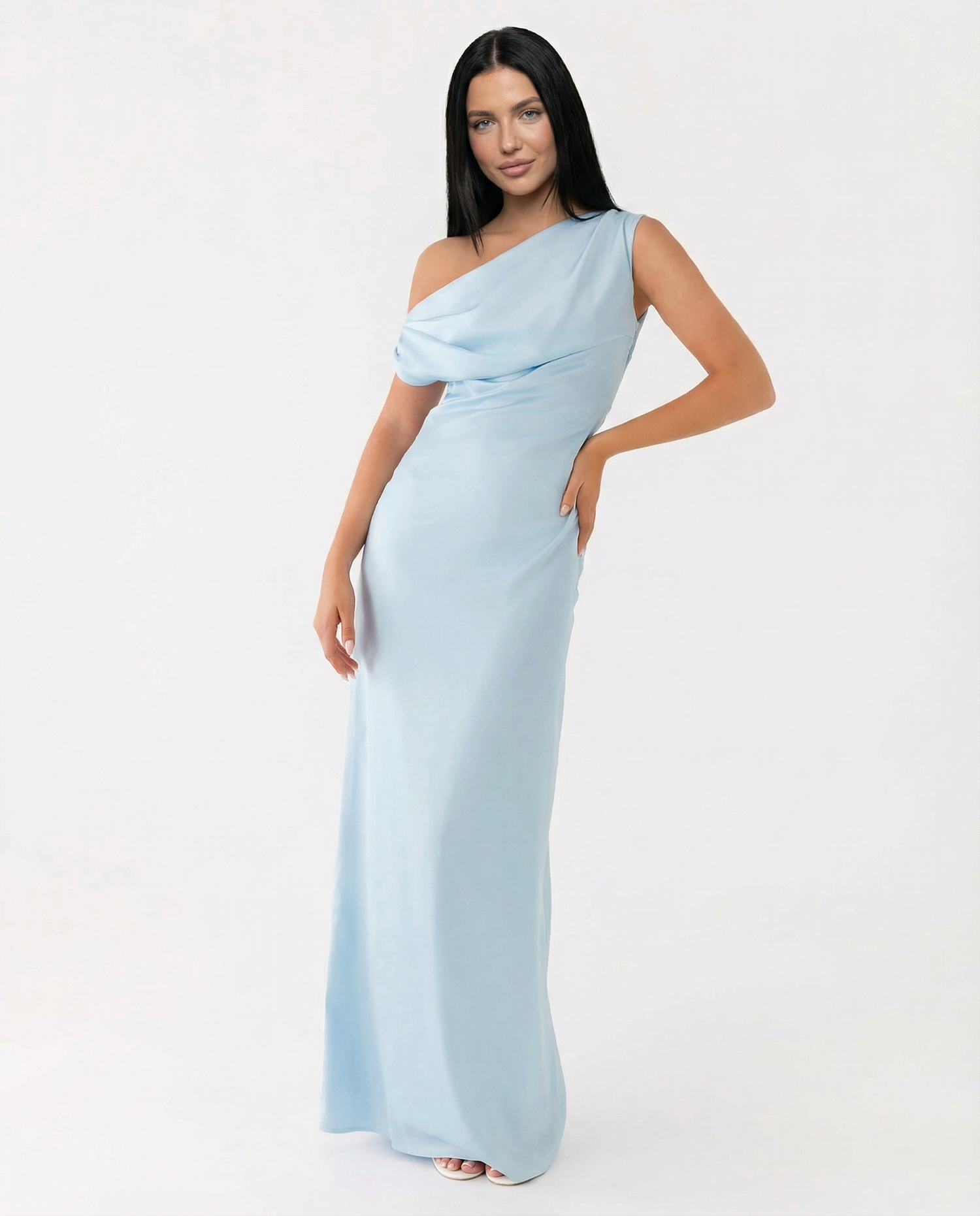 Myrna • Vestido Maxi de Satén de Un Hombro