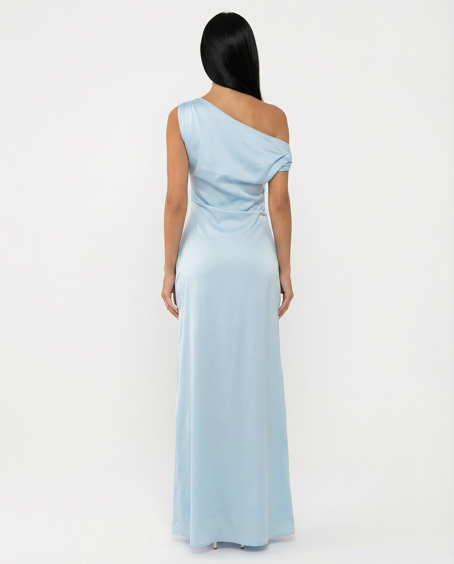Myrna • Vestido Maxi de Satén de Un Hombro