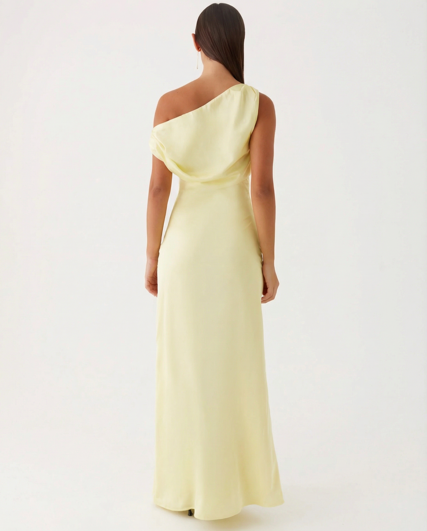 Myrna • Vestido Maxi de Satén de Un Hombro