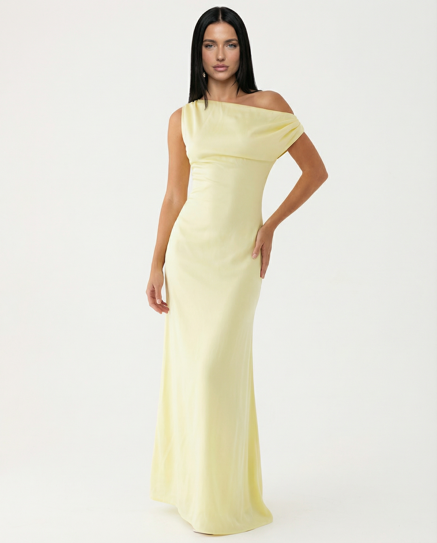 Myrna • Vestido Maxi de Satén de Un Hombro