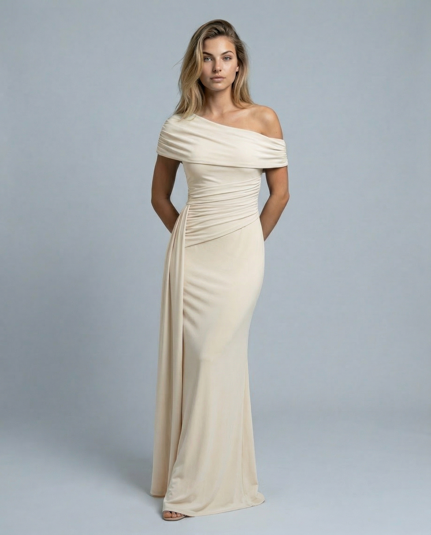 Aida • Vestido Maxi Arrugado de Un Hombro