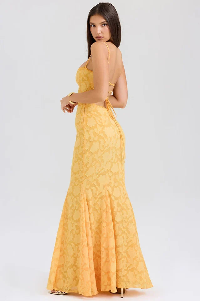 Maura • Maxi Ajustado con Espalda Lazo