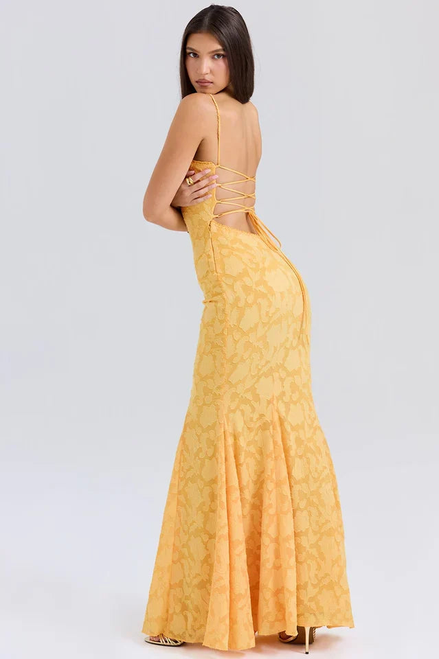 Maura • Maxi Ajustado con Espalda Lazo