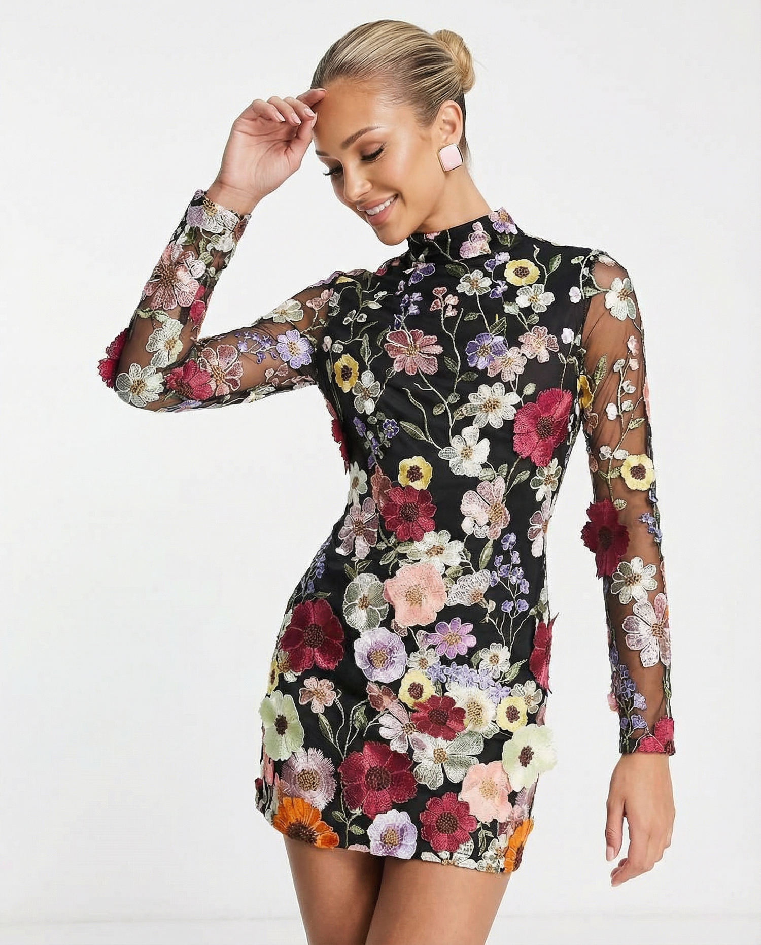 Anne • Mini Bordado Floral Transparente