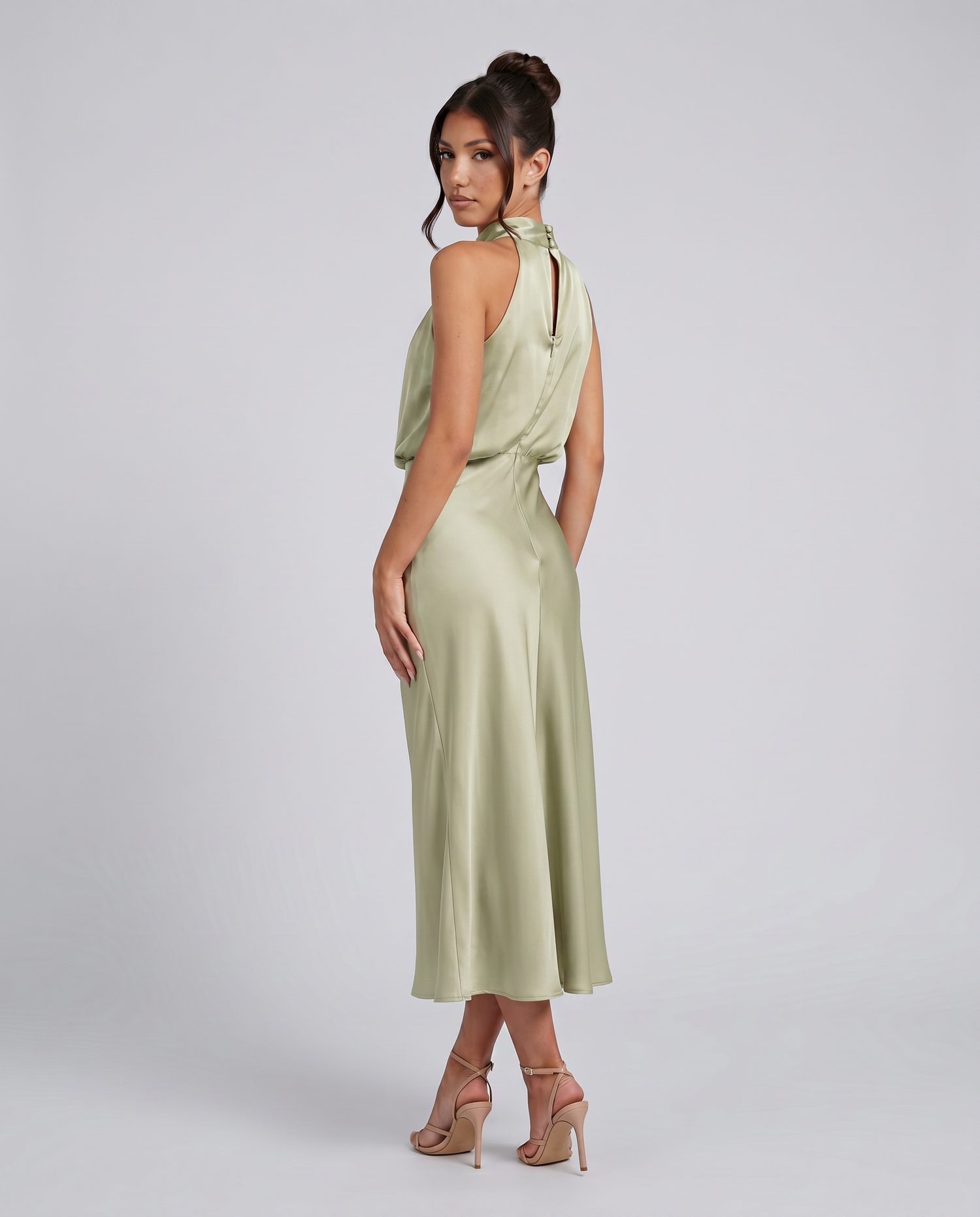 Francesca • Vestido Midi con Escote Halter Drapado