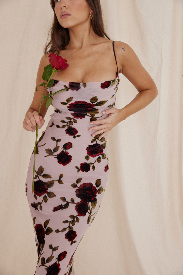 Landry • Maxi con Espalda Abierta y Escote Drapado
