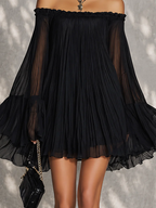 Zélie | Mini Vestido Negro, Mangas Campana y Volantes