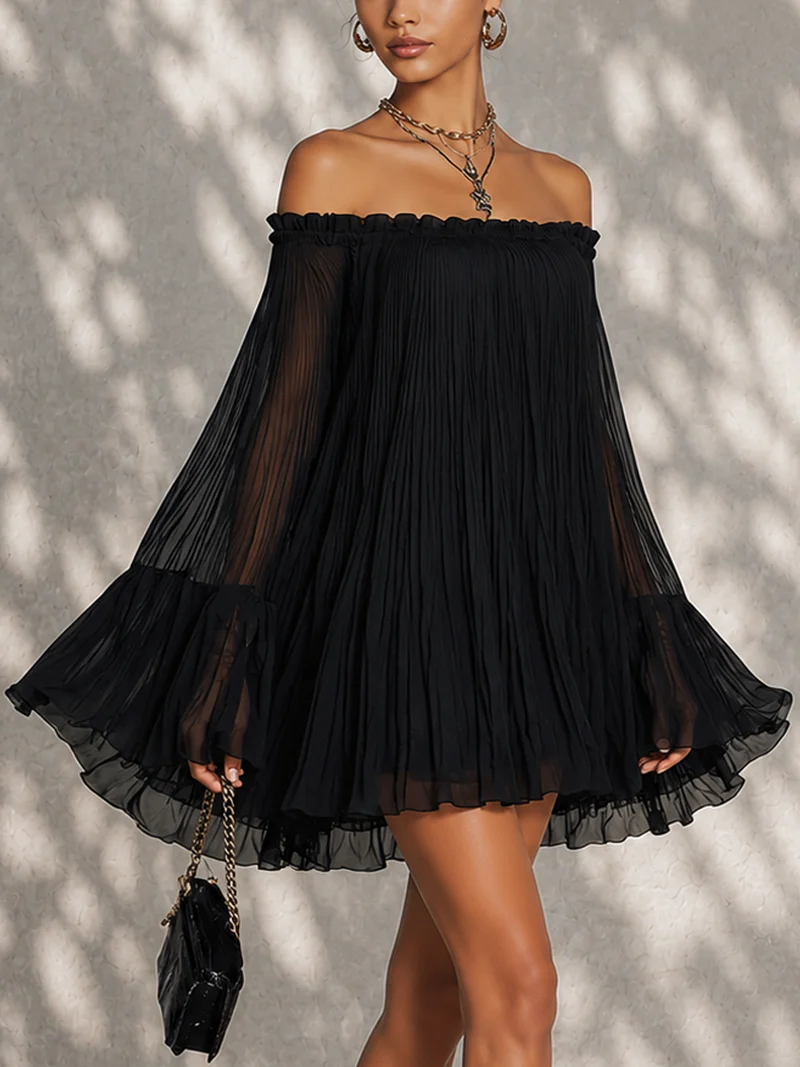 Zélie | Mini Vestido Negro, Mangas Campana y Volantes