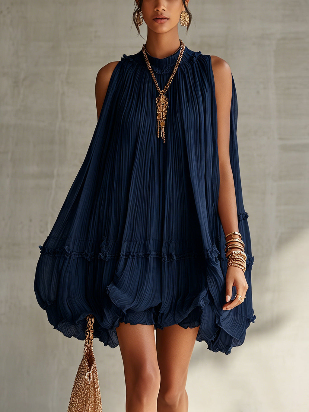 Océane | Mini Vestido de Volantes, Cuello Halter, Azul Marino