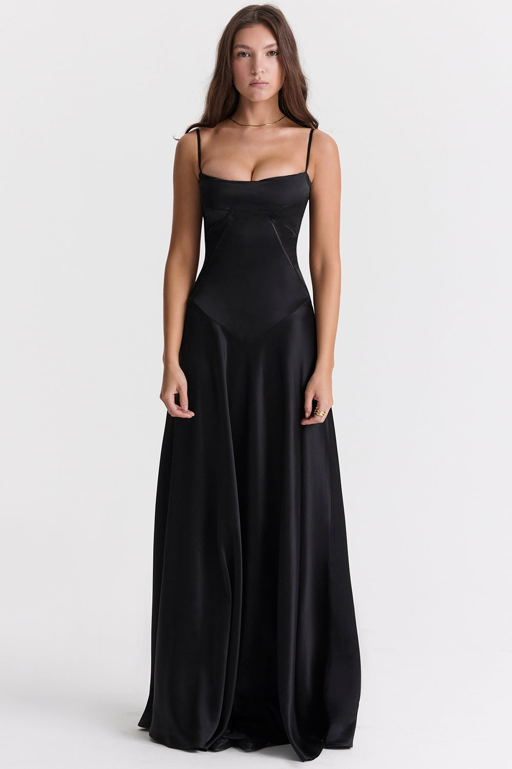Jenny • Vestido Maxi con Espalda Con Cordones