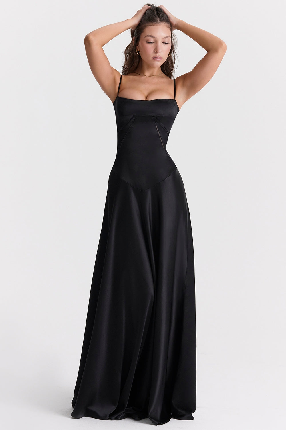 Jenny • Vestido Maxi con Espalda Con Cordones