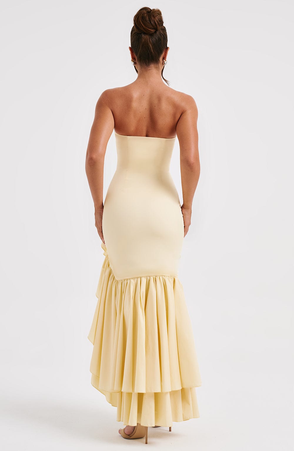 Emilia • Vestido Maxi Floral Lace Grace