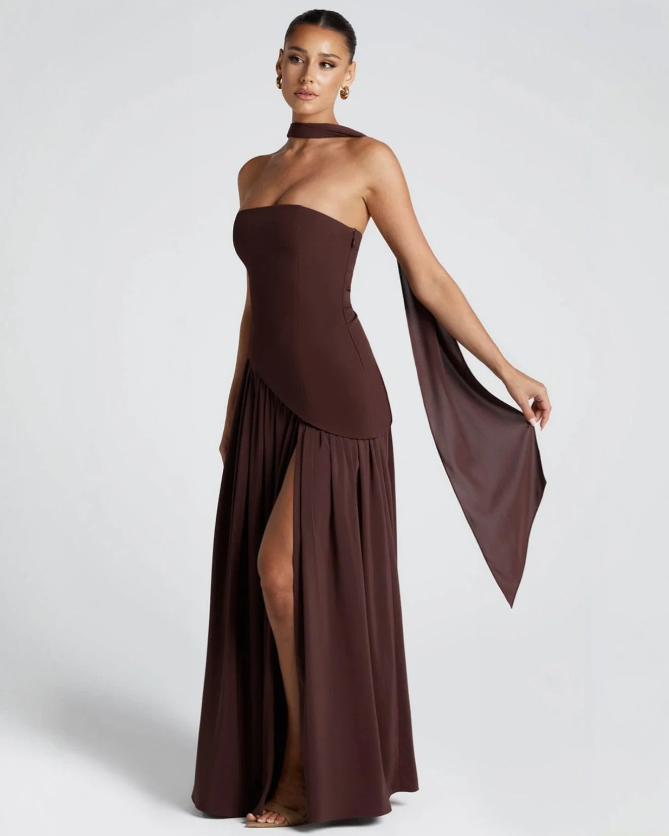 Alessia • Vestido Maxi Escote Strapless con Abertura