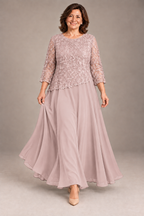 Dalia en Rosa empolvado, pose 3: vestido largo de encaje floral de Leonor Marín